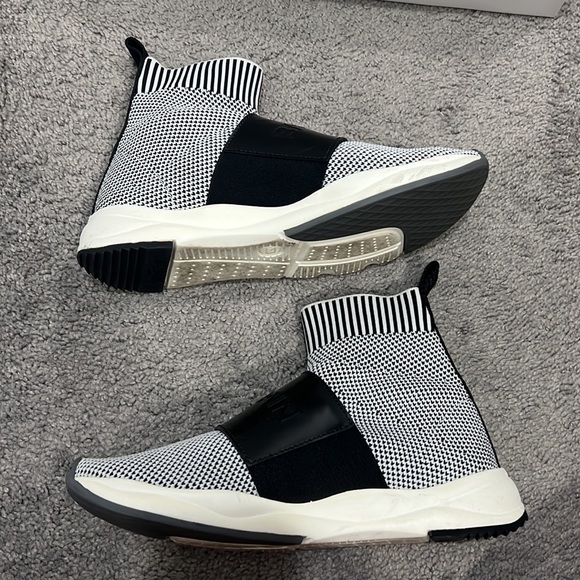 Balmain Running Cameron Knit Sneaker - Picture 3 of 9